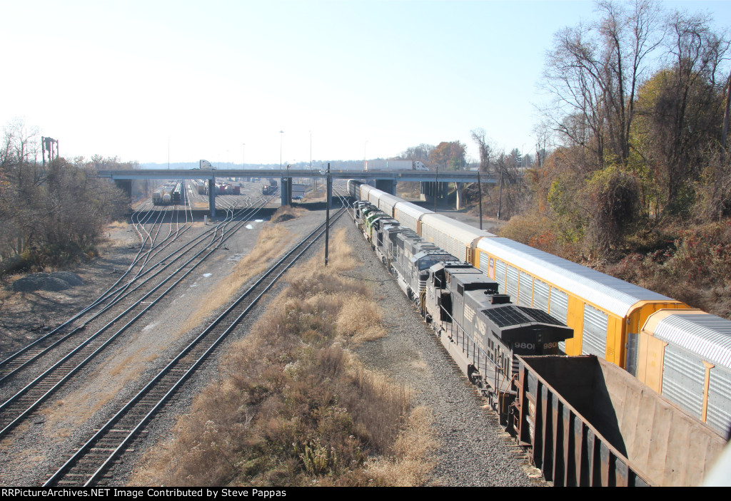 NS 7630 leads train 12R into Enola yard